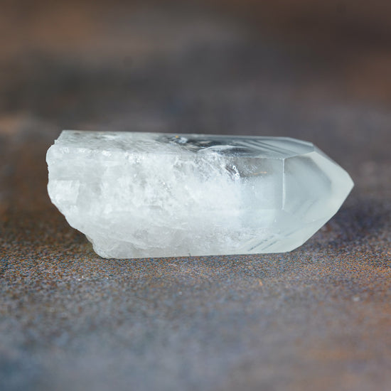 Phantom Quartz Point with a Multitude of Phantom Formations