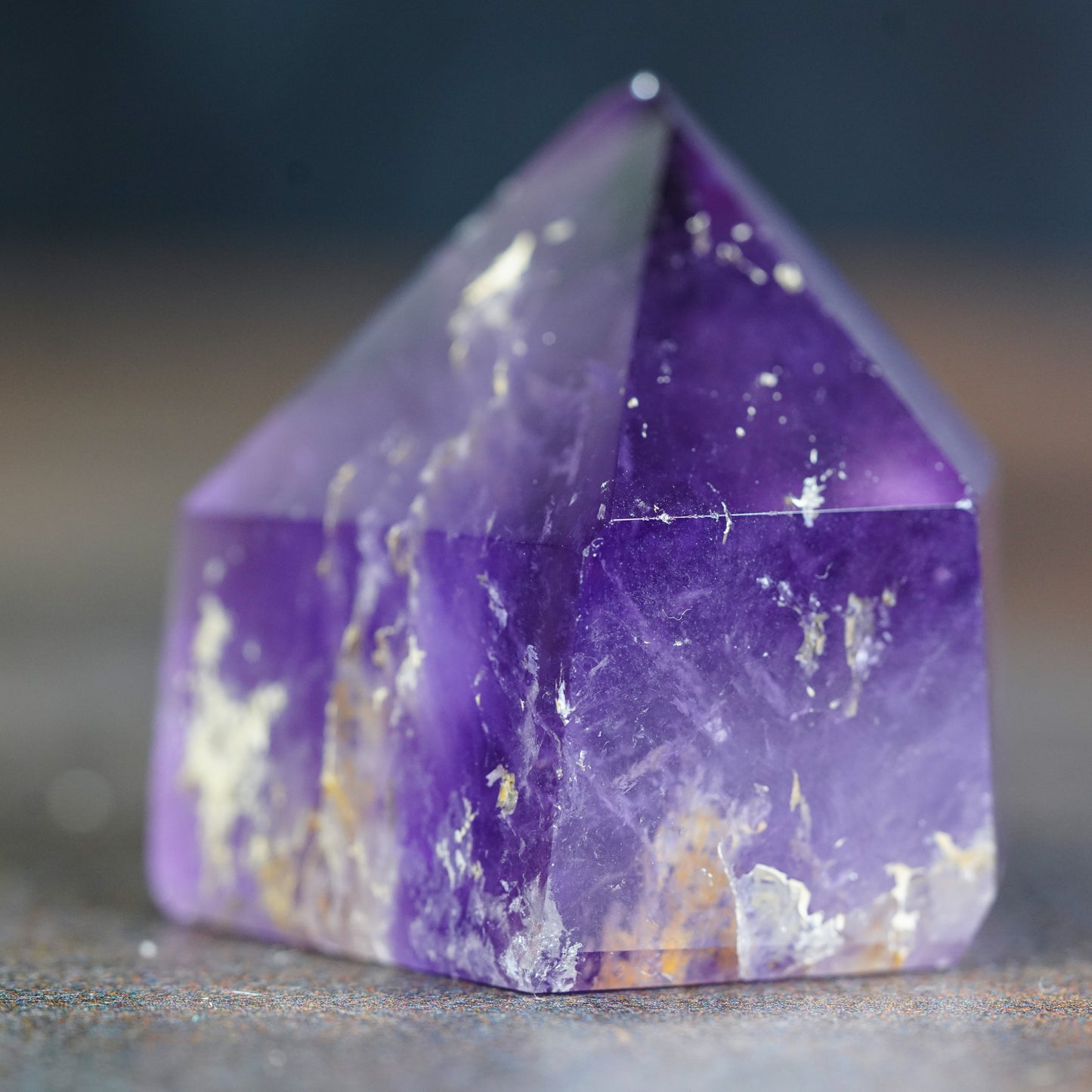 Lavender Light Small Amethyst Zenith Tower