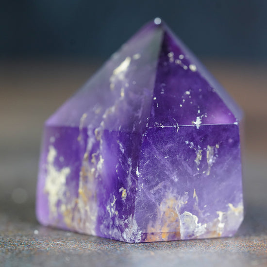 Lavender Light Small Amethyst Zenith Tower